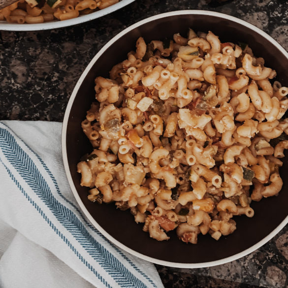 veggie Mac and cheese plant-based vegan